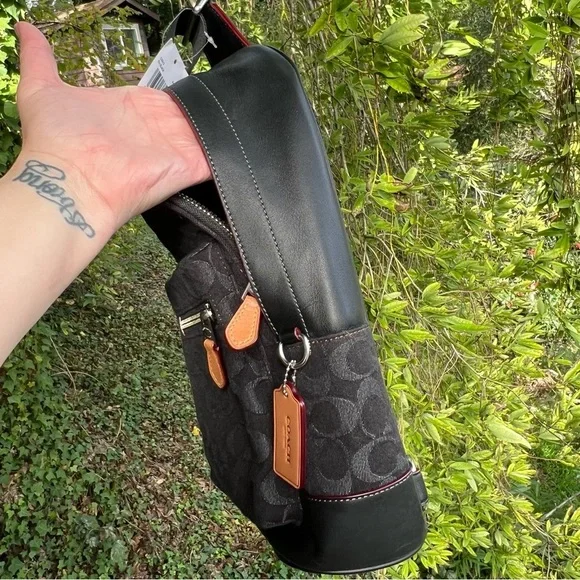 COACH Belt Bag/Crossbody in Signature Denim C0913 AUTHENTIC - Picture 5 of 12